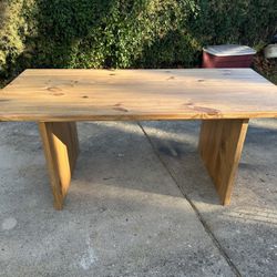 Modern Rustic Farmhouse Chic Solid Wood Dining Table