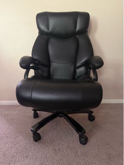Big and tall office chair - $35 (Aurora, OH)