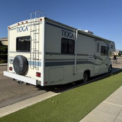 2001 Chevy Tioga Fleetwood RV
