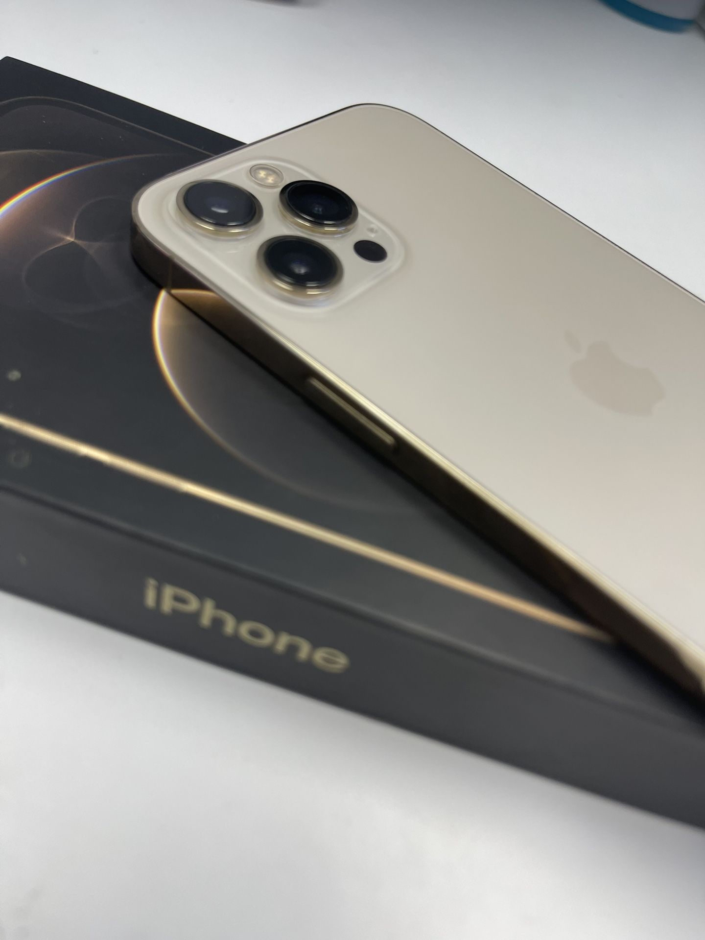 iPhone 12 Pro Max Gold Color Unlocked 128Gb With Box
