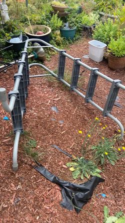 Poo ladder prices 20$. Pick. Up.  E. Side. Tacoma