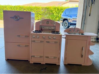 🌸 Pottery Barn Kids Pink Play Kitchen Set – Good Condition 🌸