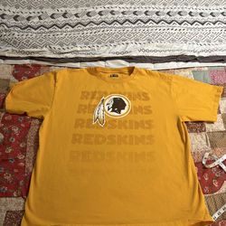 Damaged Washington redskins 2XL T-shirt $10