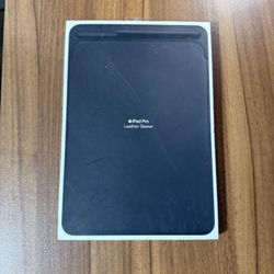 Apple iPad Pro Leather Sleeve – Midnight Blue (10.5” / 9.7”) - Genuine Apple Cas