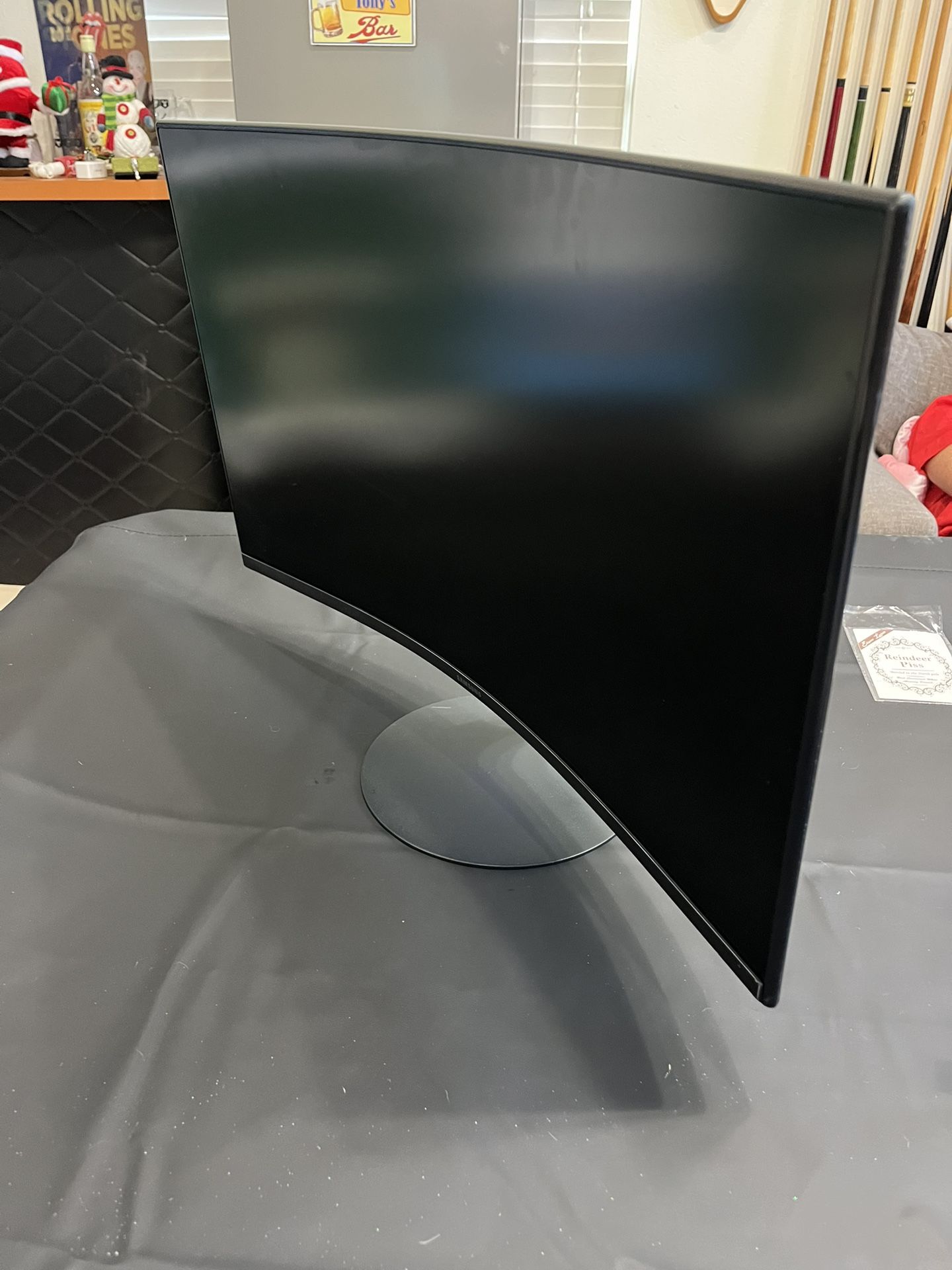 27in Samsung Computer Monitor (curved Screen)