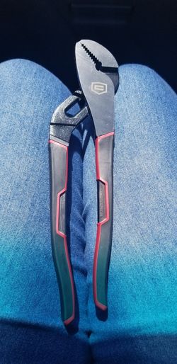 Craftsman pliers