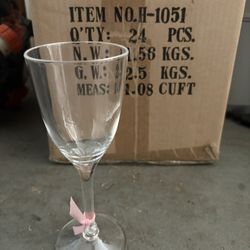  Acrylic Wine Glasses 