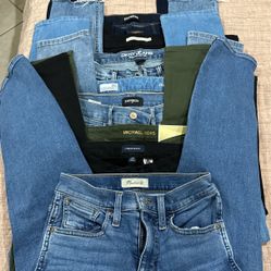 WOMENS JEANS & SLACKS (SOME NEW)