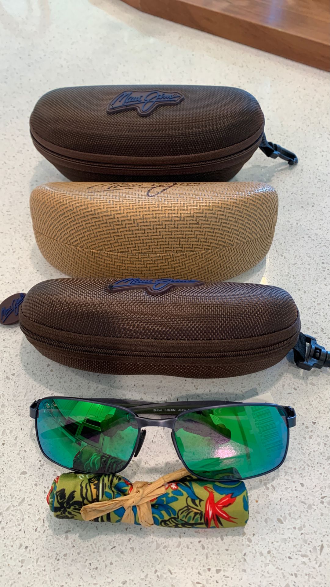 Brand New Maui Jim Shoal Sunglasses Green Lens