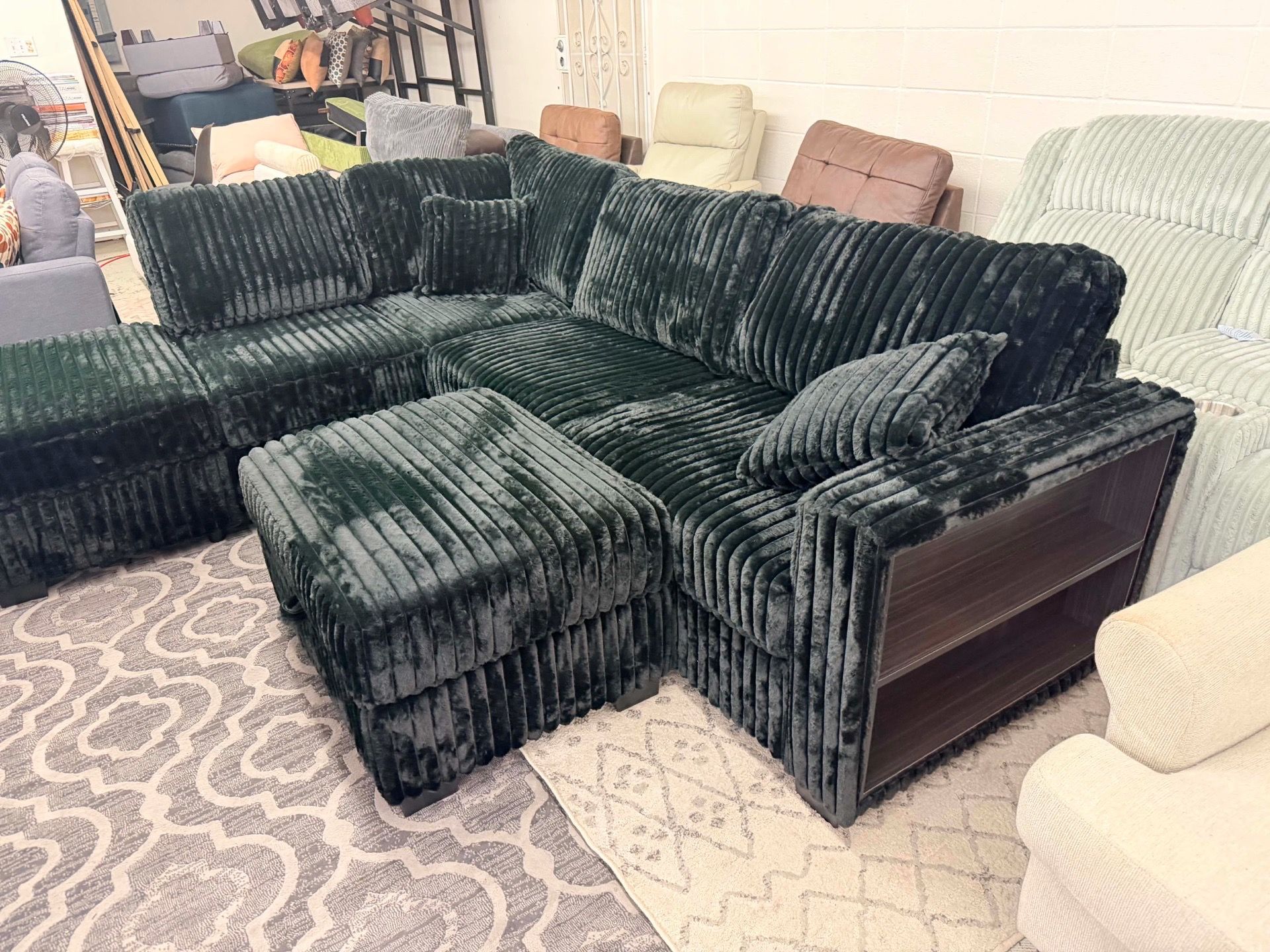 New Sectional Couch with Built in shelf and Storage Ottoman! Free Delivery 🚚!