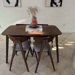 Wood Dining Table - perfect condition