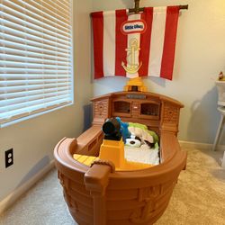 Little Tikes Pirate Ship Kids Bed 