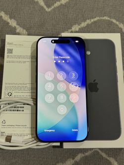 Apple iPhone 17 Black