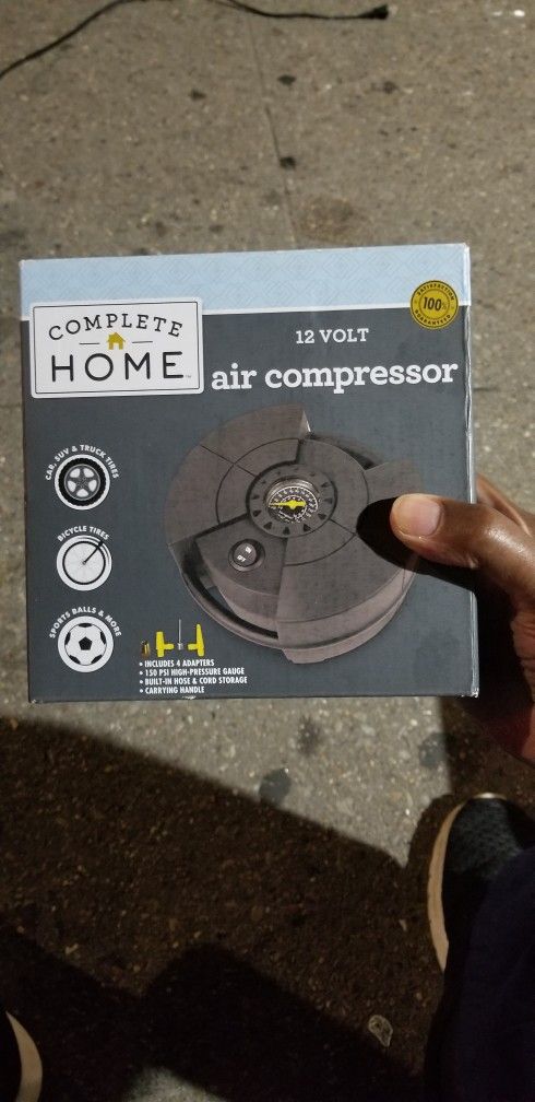 AIR COMPRESSOR