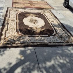 8×10 Area Rug – Brown & Beige Floral – Clean & Elegant