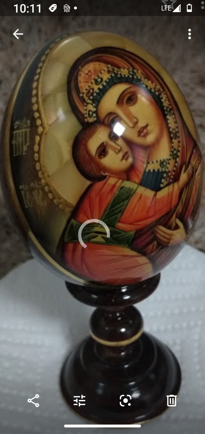 BEAUTIFUL AUTHENTIC HAND CARVED RELIGIOUS WOOD DECOR $75. OBO.