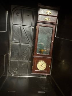 Vintage clock jewlary holder