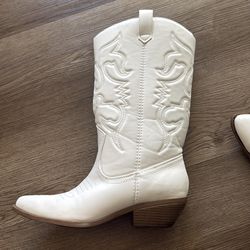 COWBOY BOOTS, 9, white