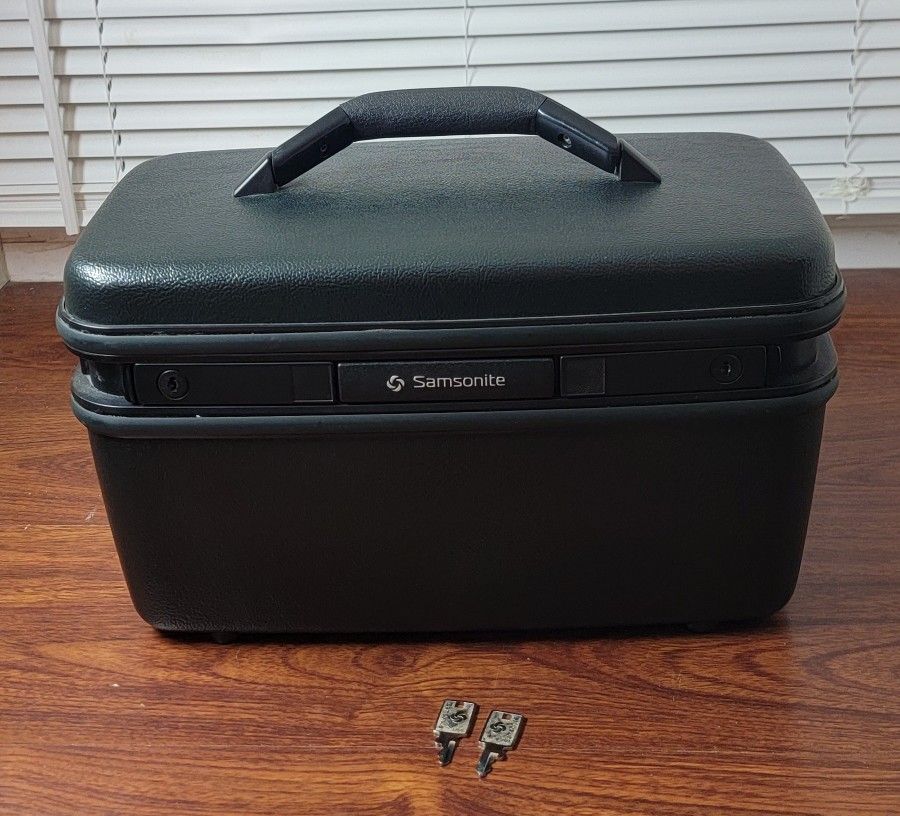 Vintage dark green Samsonite Hard Train Case Cosmetic Luggage With