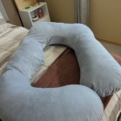 Momcozy body Pillow