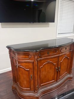 Beautiful tv stand or Buffett