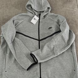 Men’s 2xl Nike Tech