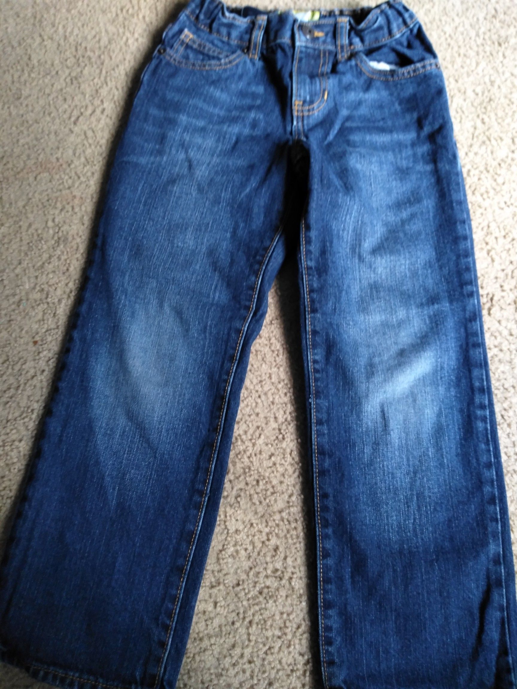 Oldnavy jeans for boy size 7 used good condition