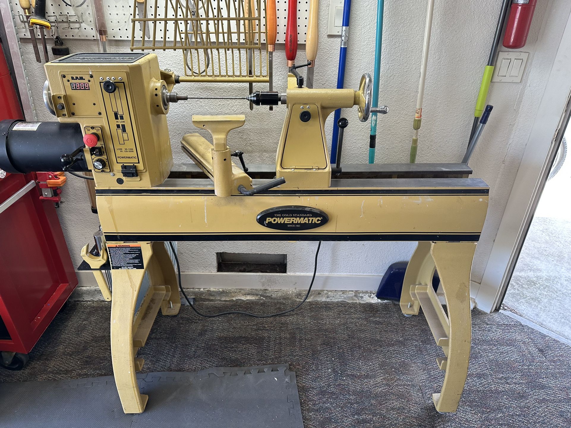 Powermatic 3520B Wood Lathe, 2HP, 220v. for Sale in Modesto, CA OfferUp