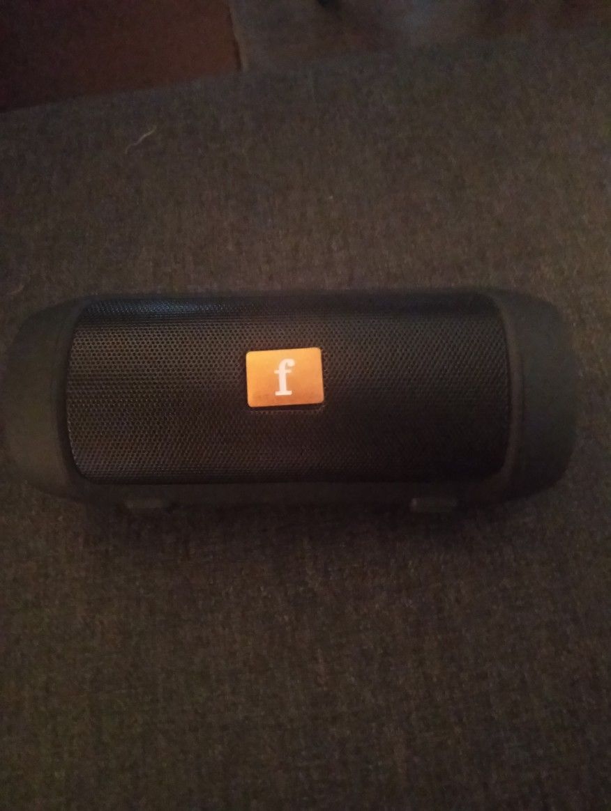 JBL Bluetooth Speaker 6" Black