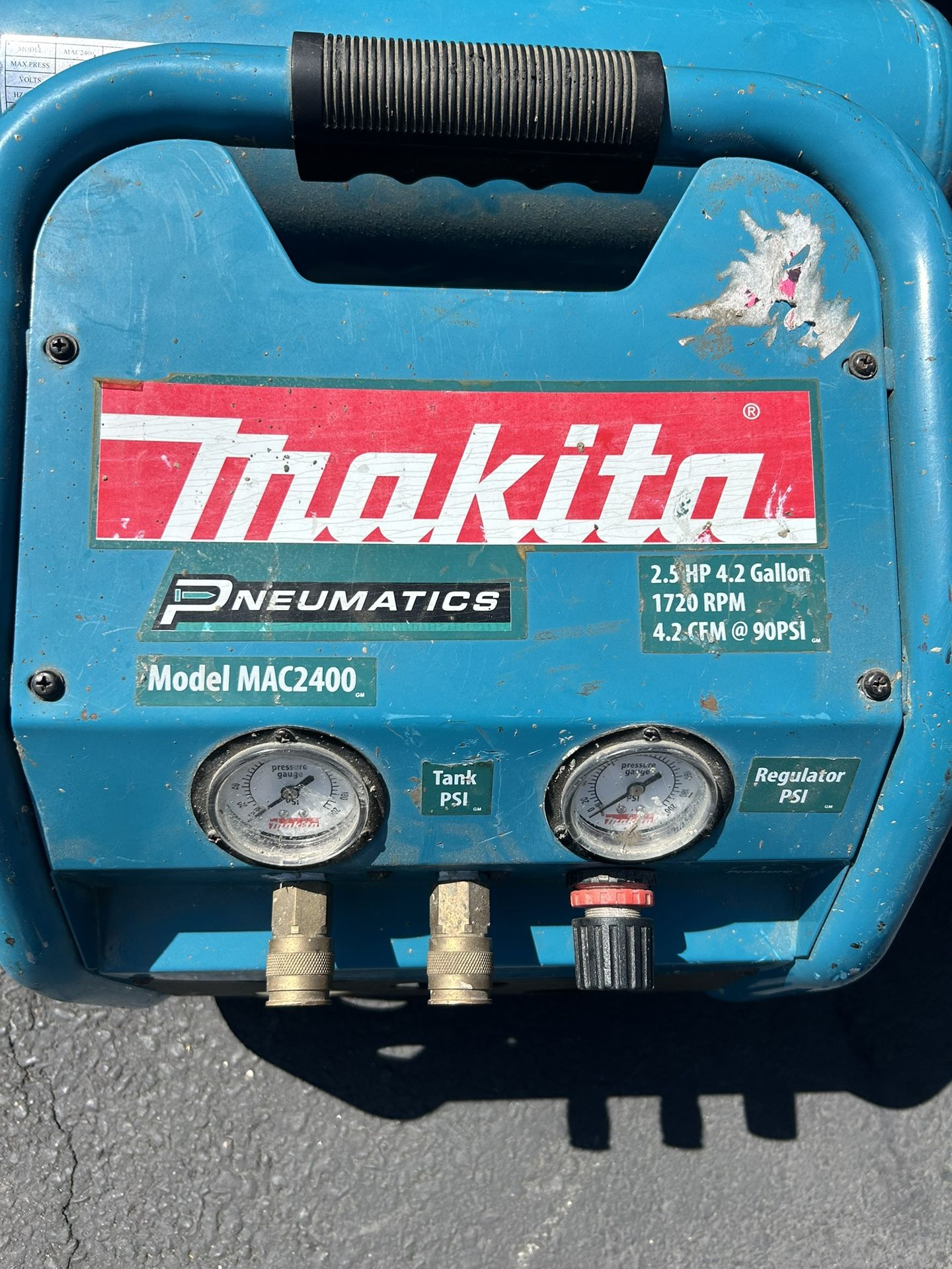 MAKITA Portable Air Compressor