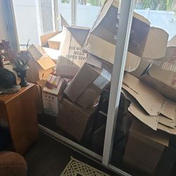 Moving boxes - Free