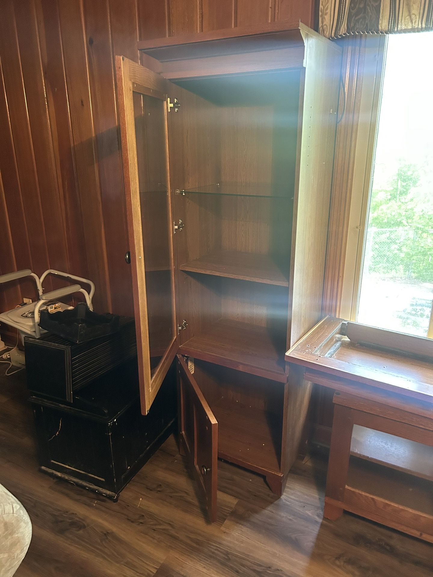 25.00 !!! TV Stand, Entertainment Wall Unit