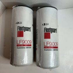 2 LF9009 Fleetguard Filter Lube Combination 
