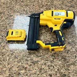Tools Nailgun Dewalt Dcn680