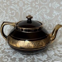 Vintage Black And Gold Tea Pot 