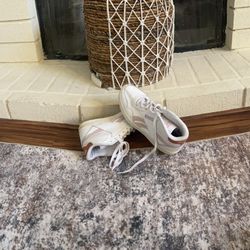 Reebok Shoes White And Pink Women’s US Size 10