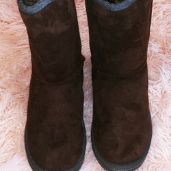 Women's Boots Aeropostale brown suede buckle fur lined winter boots women's size 7