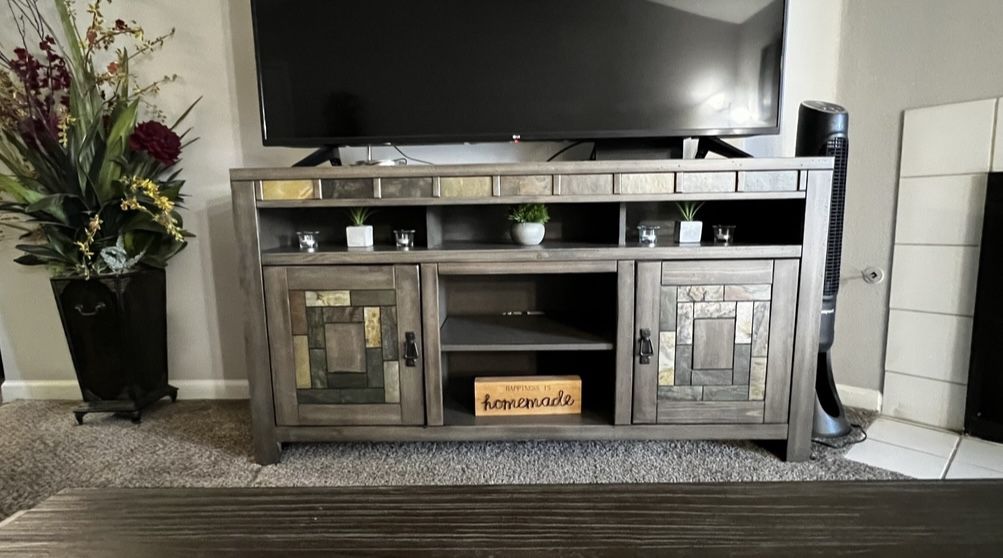 TV Stand FOR SALE 