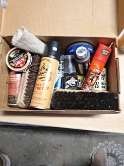 Shoe Shine Kit