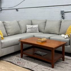 Ashley Furniture Hallenberg 2-Piece Sectional