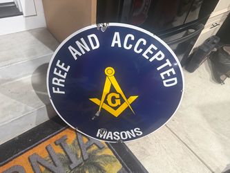 36 in porcelain sign great condition  and gloss