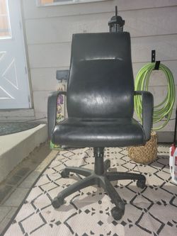Desk chair