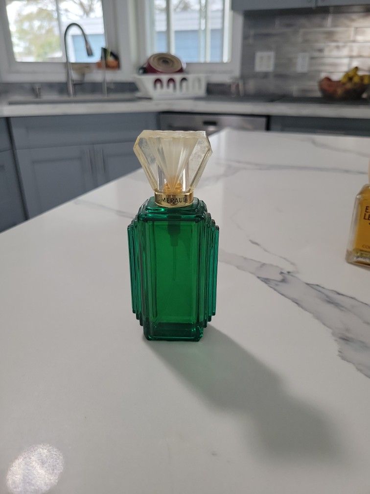 NEW UNUSED EMERAUDE PERFUME 1.5 OUNCES