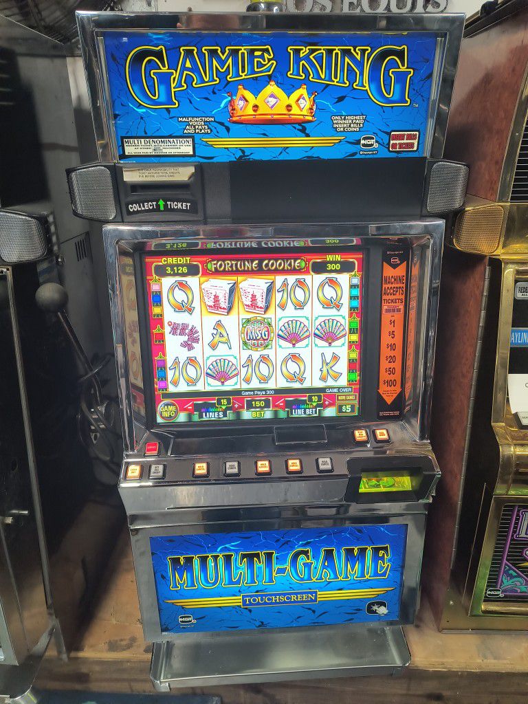 Game King Slot Machine