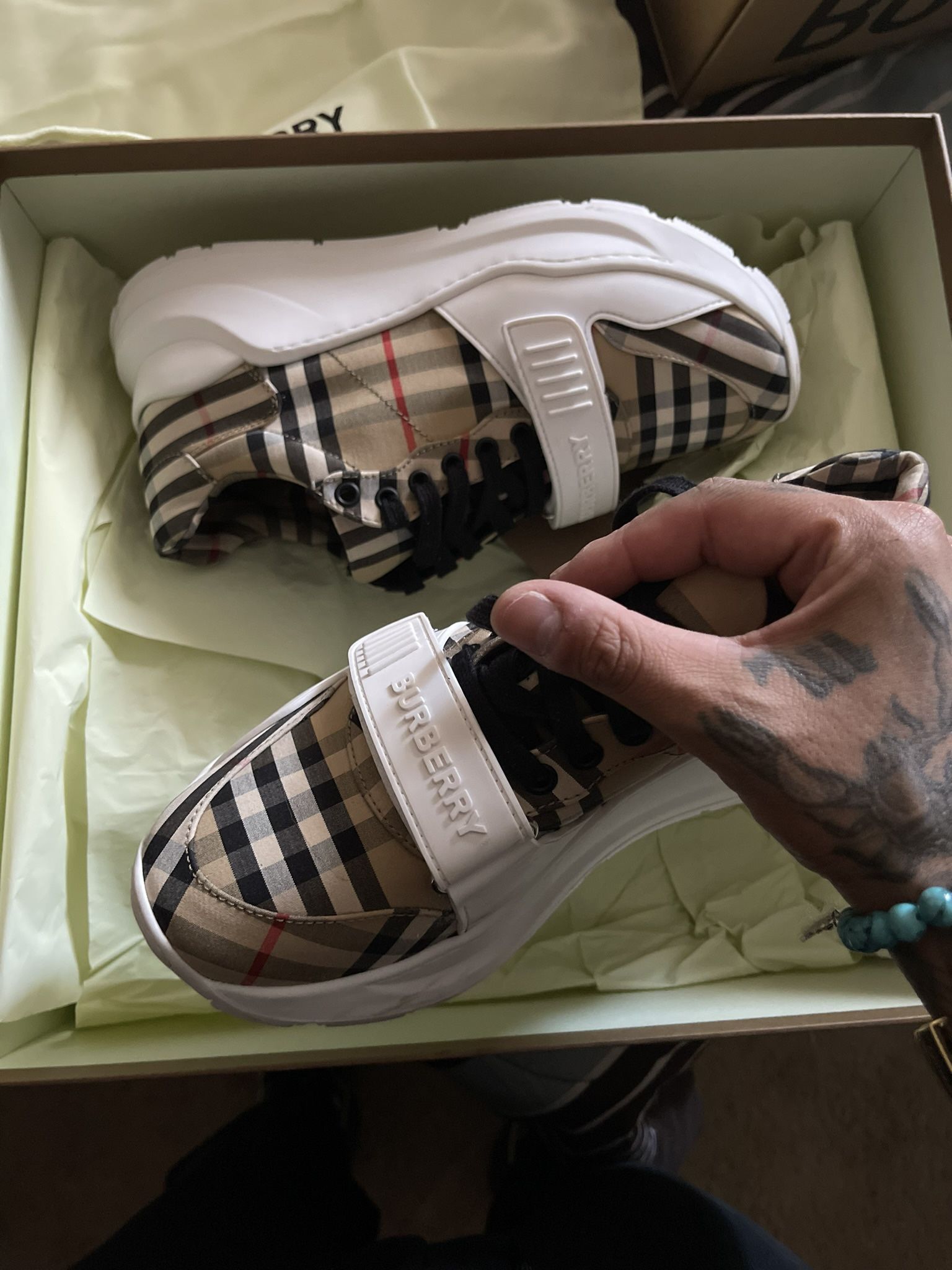 burberry shoes 