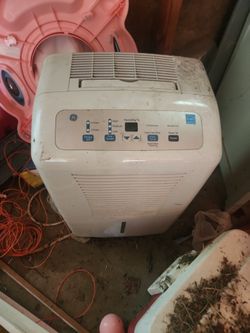 Air Dehumidifier And Air Conditioner