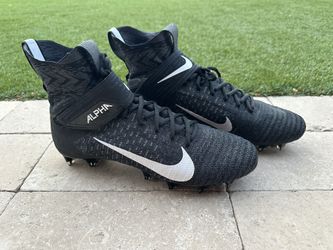 Nike alpha flying men’s football cleat NEW
