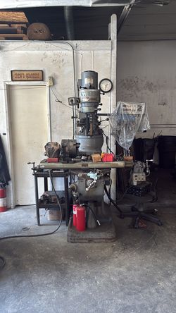 Milling machine