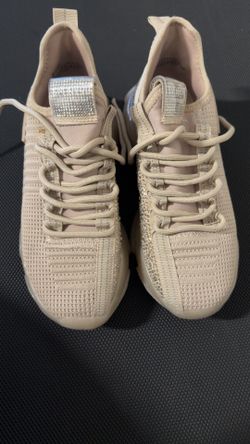 Steve  Madden maxima blush rhinestone sneakers