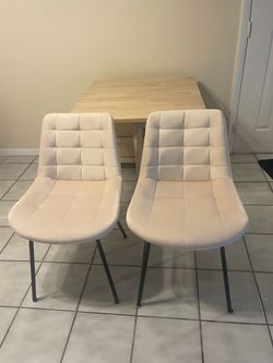 Set of 2 comfortable dining chairs